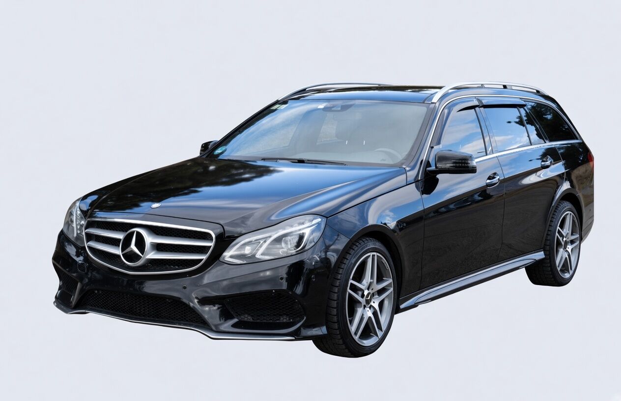 Автомобиль сопровождения Mercedes-Benz E-Class, чёрный